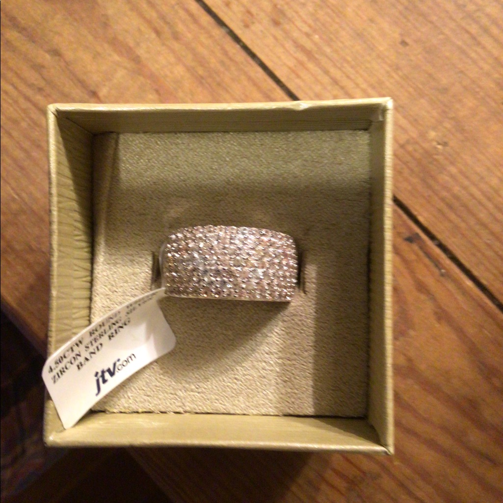 - White Zircon Silver Rings Nwt Sz 10